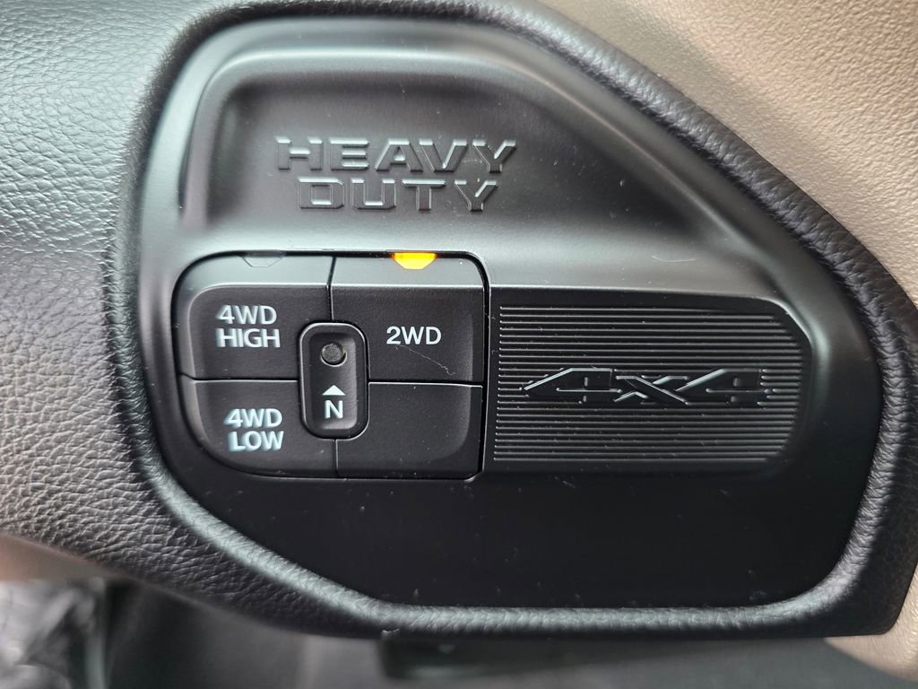 Used 2024 RAM 2500 Laramie AWD/4WD image 34