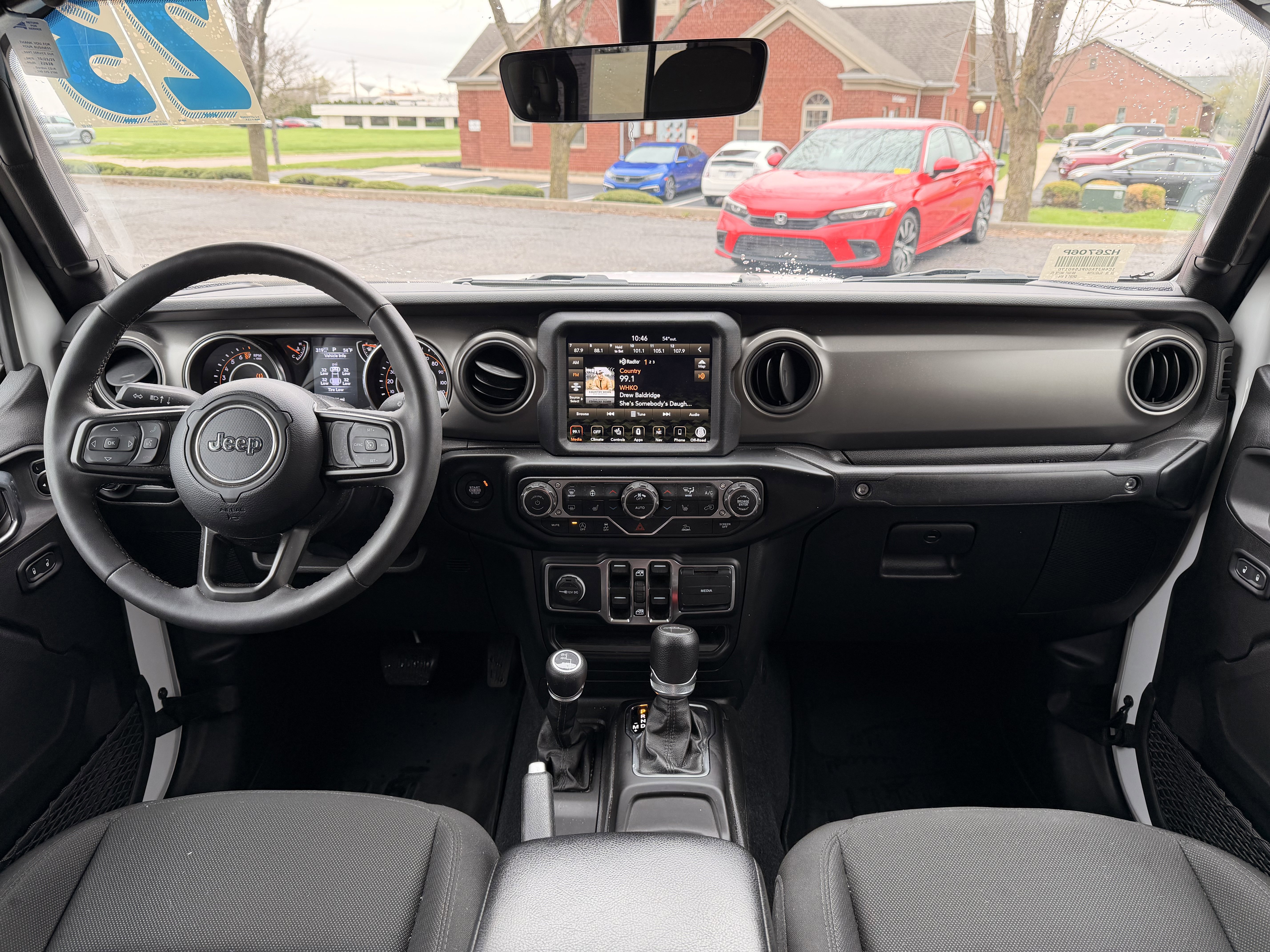 Used 2023 Jeep Gladiator Sport image 15