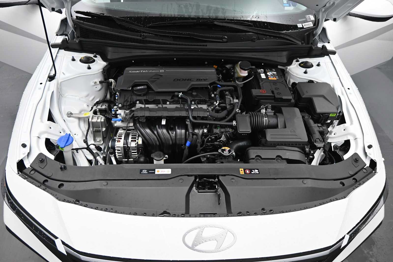 New 2026 Hyundai Elantra SE FWD image 24