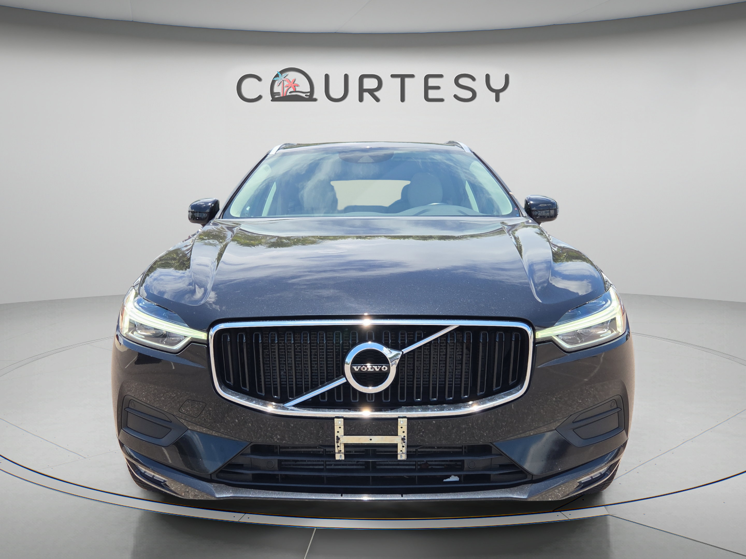 Used 2021 Volvo XC60 T5 Momentum w/ Premium Package AWD/4WD image 8