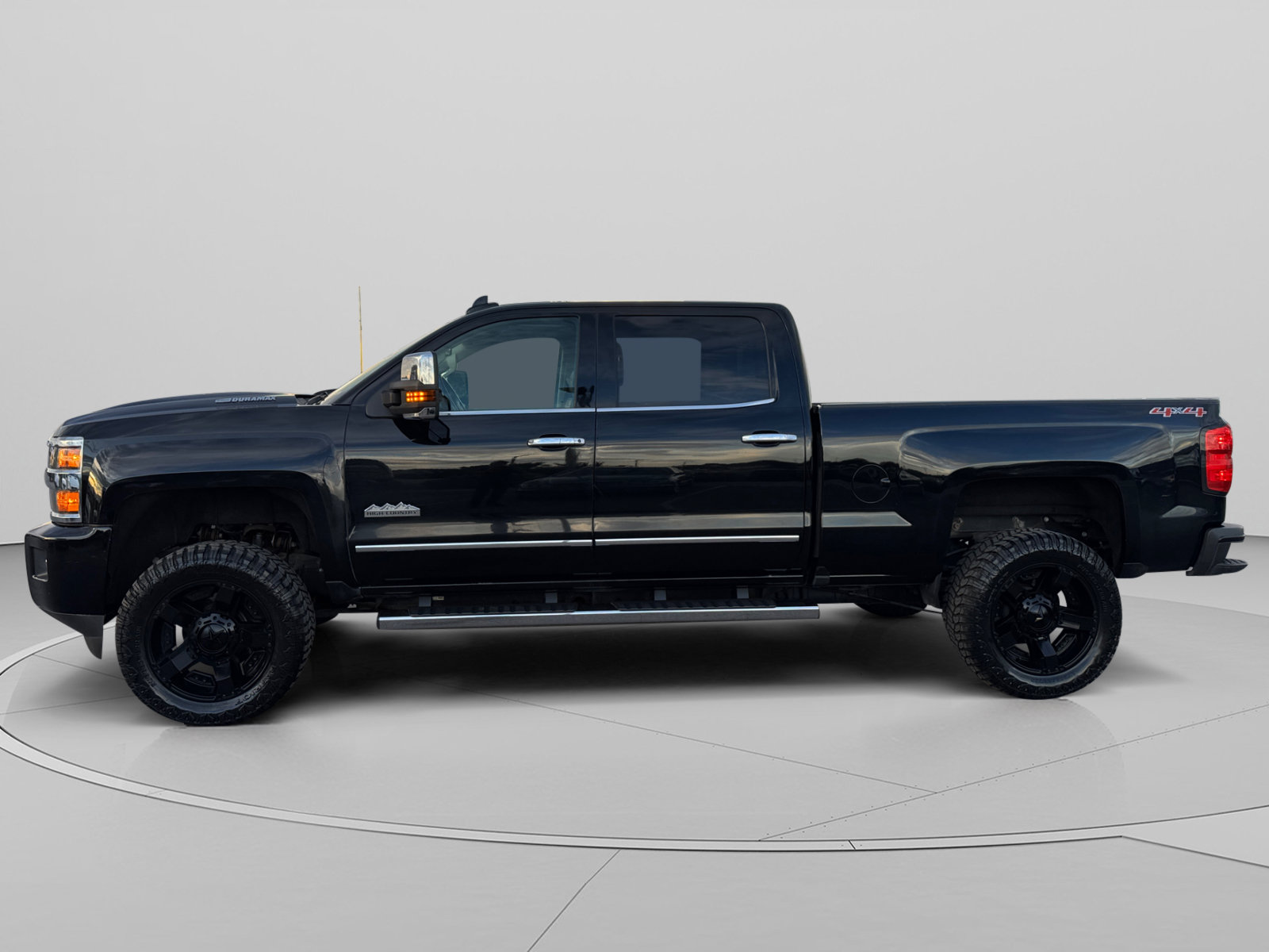 Used 2017 Chevrolet Silverado 3500 High Country w/ Duramax Plus Package AWD/4WD image 2