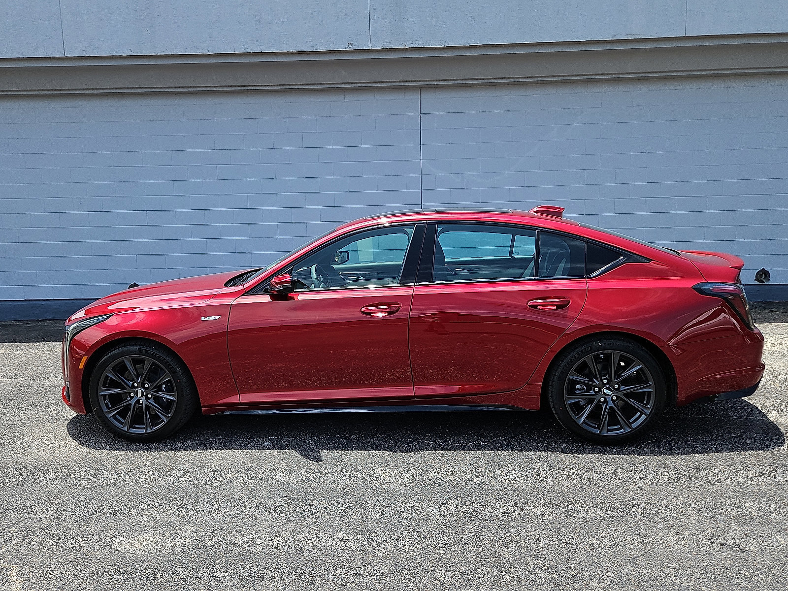 New 2026 Cadillac CT5 V image 2