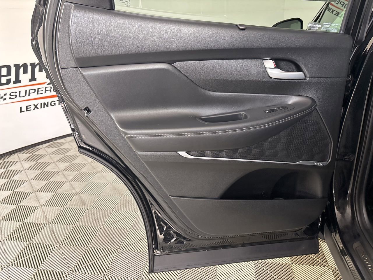 Used 2019 Hyundai Santa Fe AWD image 21