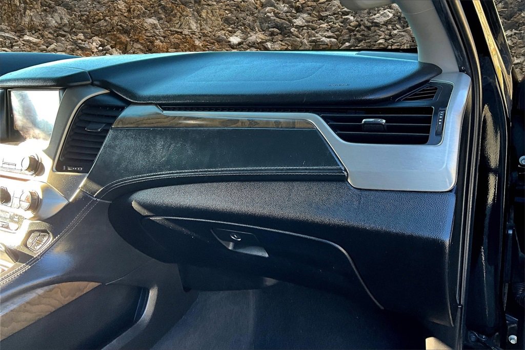 Used 2019 GMC Yukon XL Denali w/ Denali Ultimate Package image 16