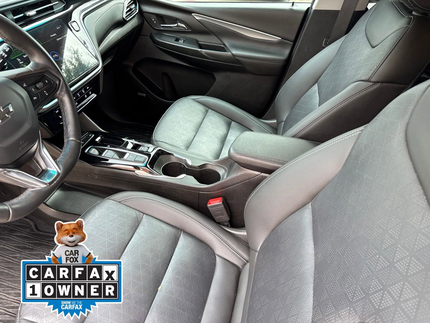 Used 2023 Chevrolet Bolt LT w/ Infotainment Package FWD image 18