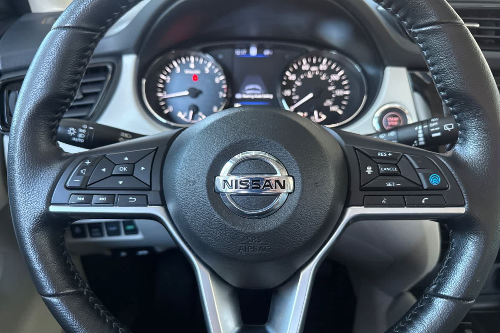 Used 2022 Nissan Rogue Sport SL AWD/4WD image 26