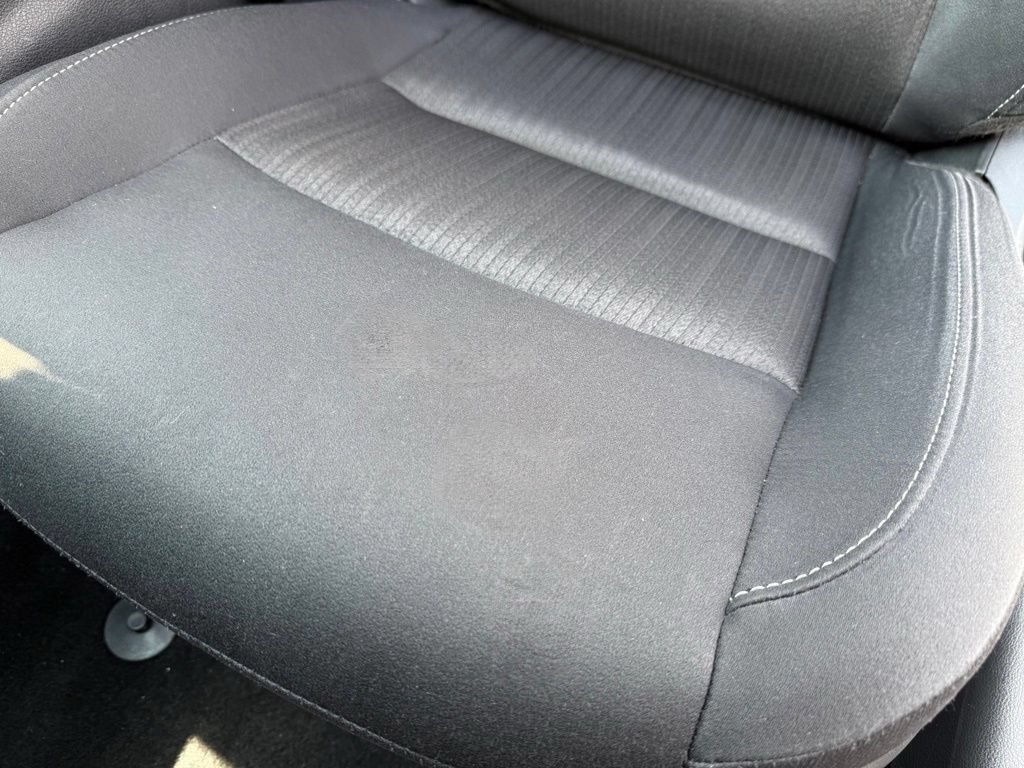 Used 2025 Nissan Altima 2.5 SV FWD image 23