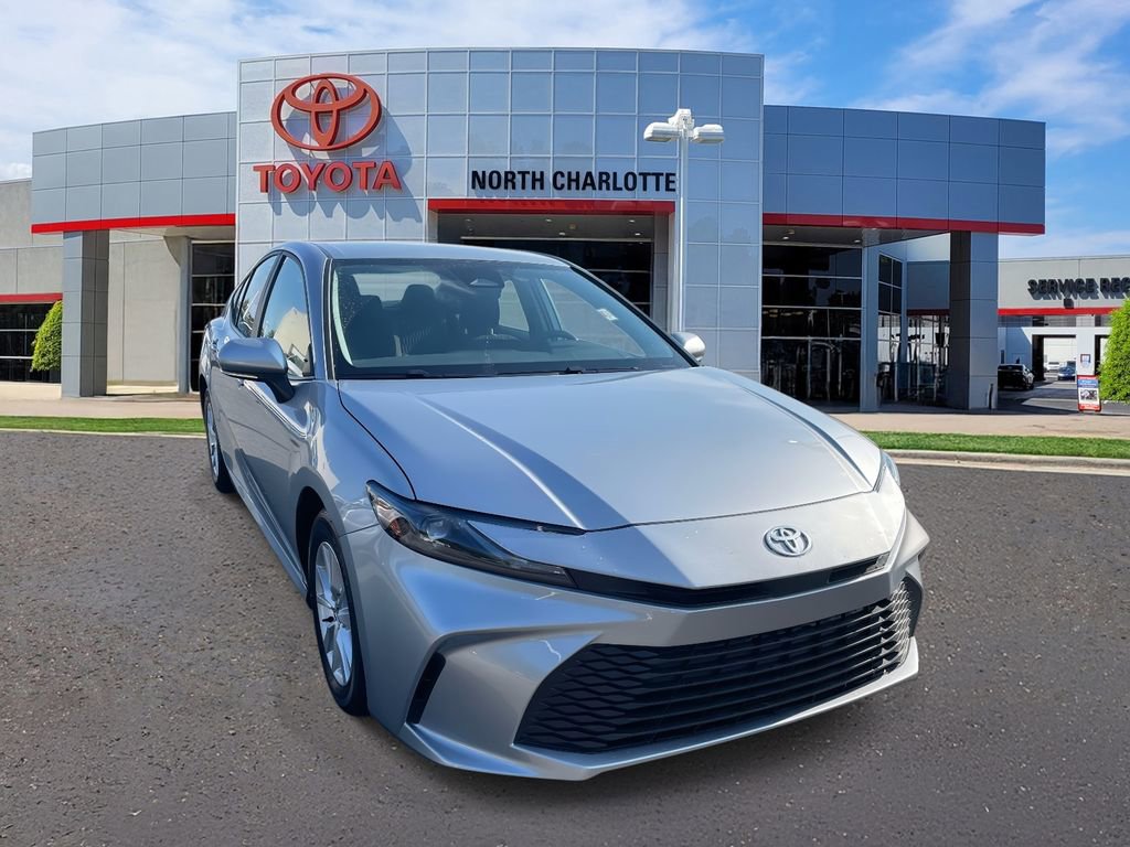 Used 2025 Toyota Camry SE