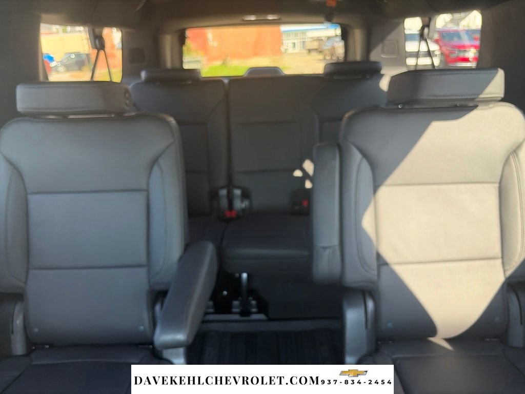 Used 2024 Chevrolet Suburban Z71 w/ Luxury Package AWD/4WD image 20