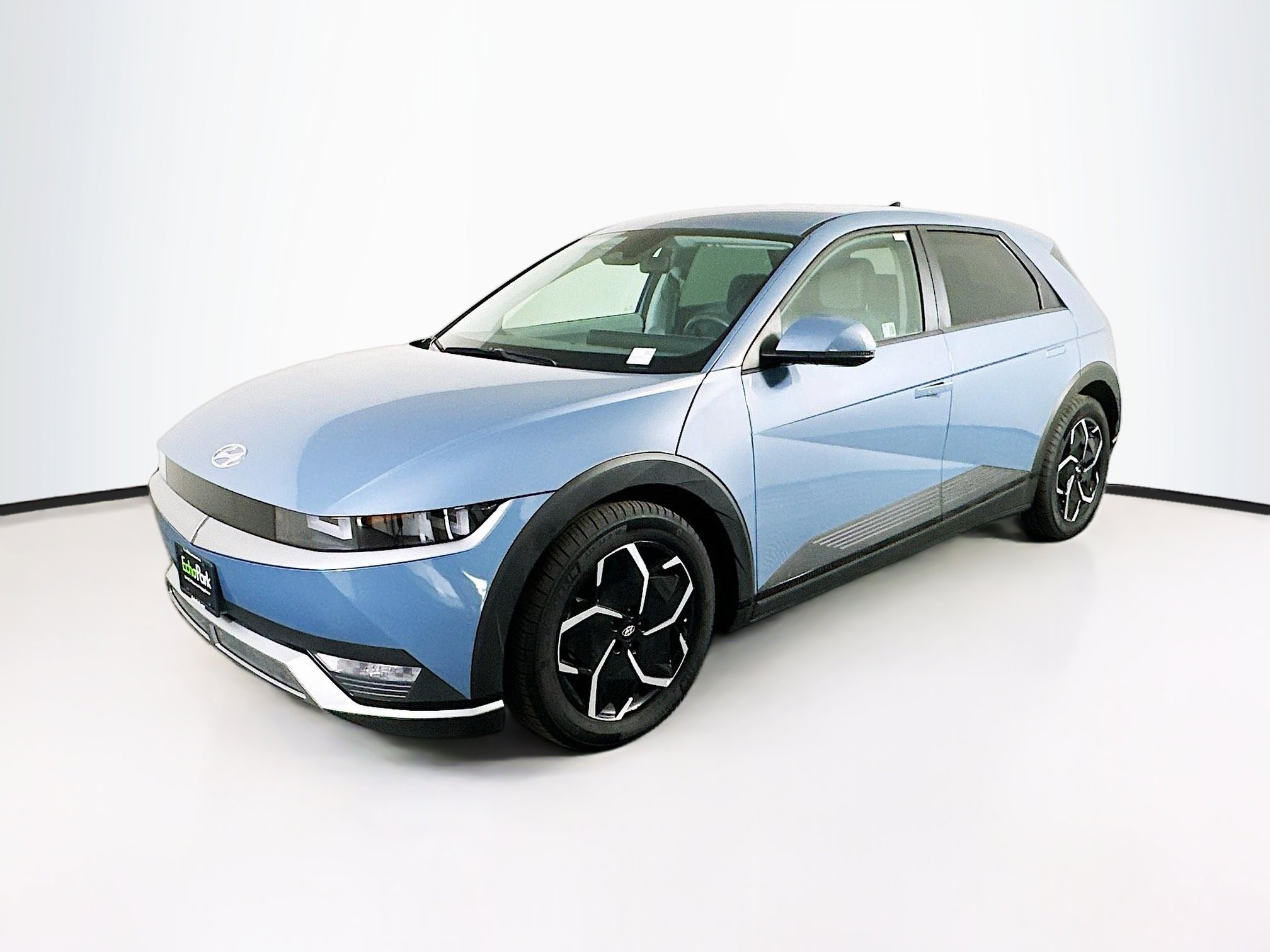 Used 2024 Hyundai Ioniq 5 SE RWD image 3