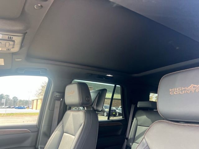 Used 2024 Chevrolet Tahoe High Country w/ Advanced Technology Package image 17