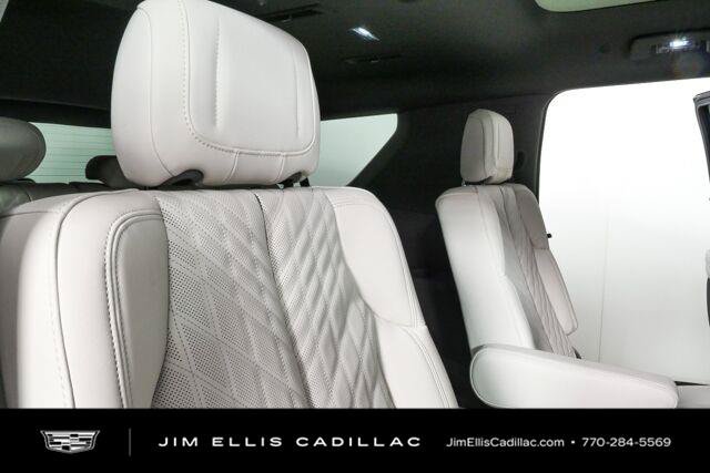 New 2026 Cadillac Escalade IQL Sport 1 w/ LPO, ONYX Package AWD/4WD image 25