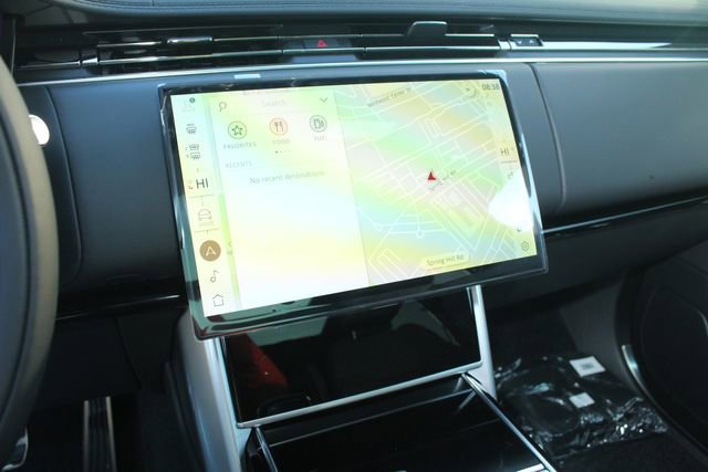 New 2026 Land Rover Range Rover Long Wheelbase SE image 16