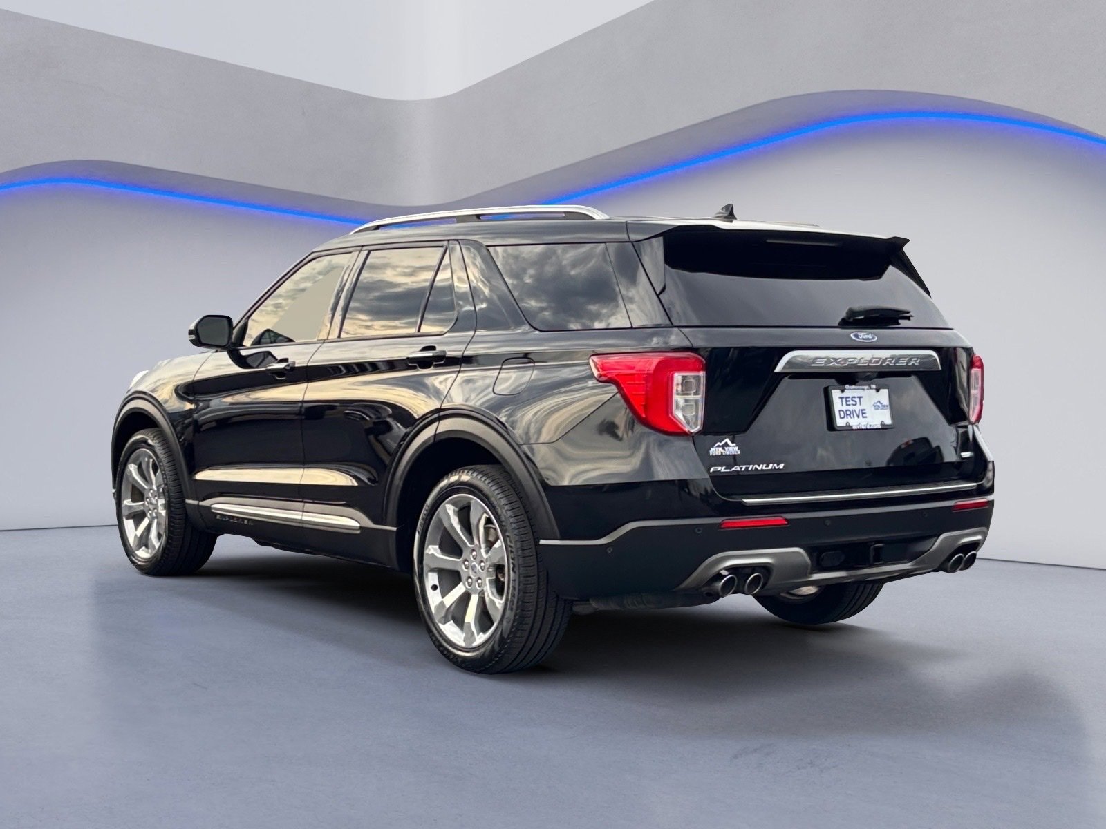 Used 2020 Ford Explorer Platinum w/ Premium Technology Package image 10