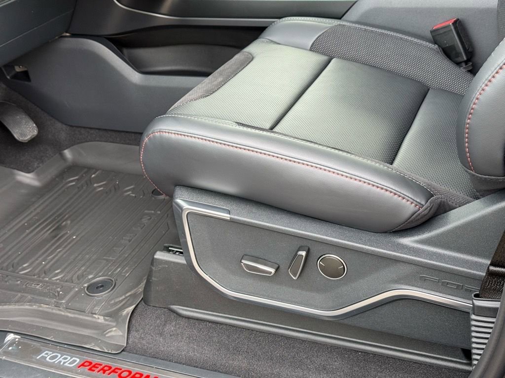 New 2025 Ford F150 Raptor image 16