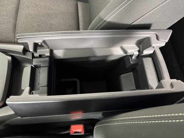 Used 2025 Nissan Rogue SV FWD image 29