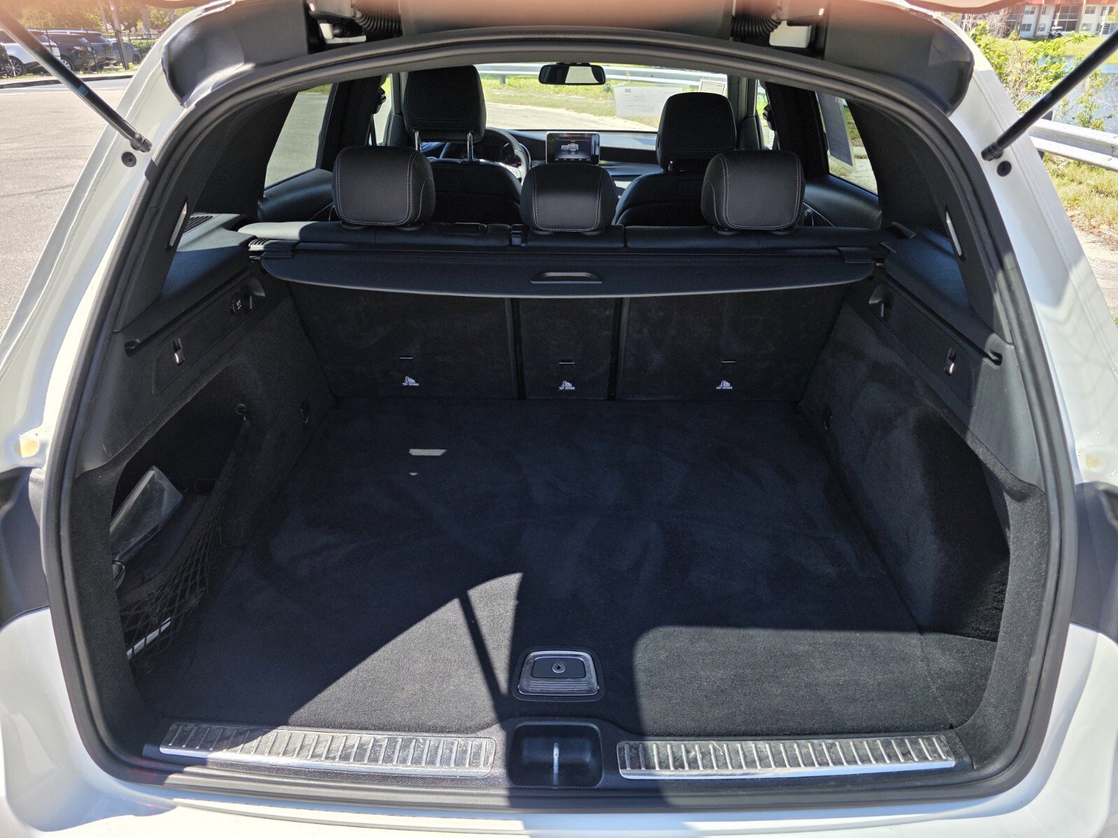 Used 2018 Mercedes-Benz GLC 300 image 16