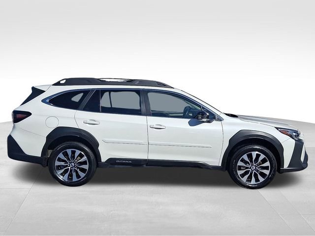 Used 2023 Subaru Outback Limited image 7