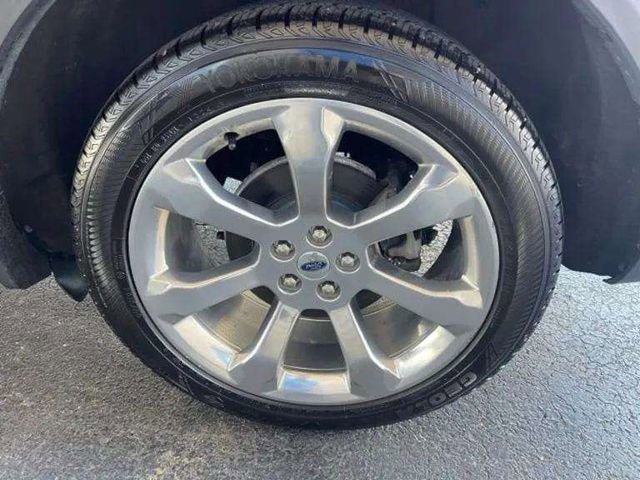 Used 2020 Ford Explorer Platinum image 17