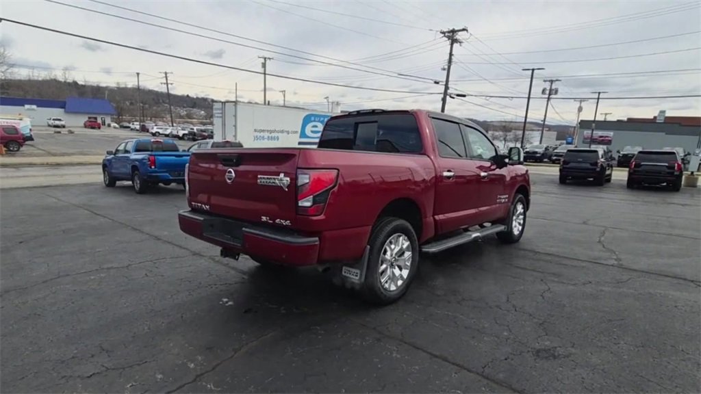 Used 2021 Nissan Titan SL w/ Moonroof Package image 9