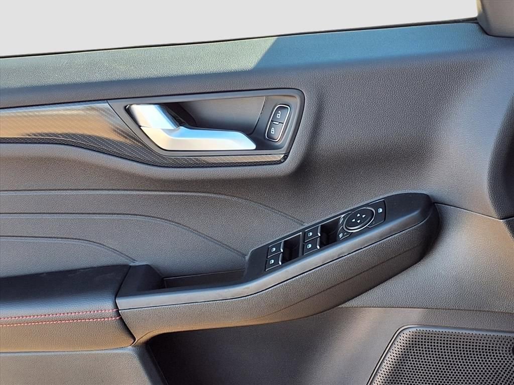 New 2026 Ford Escape ST-Line w/ Tech Pack #1 image 16