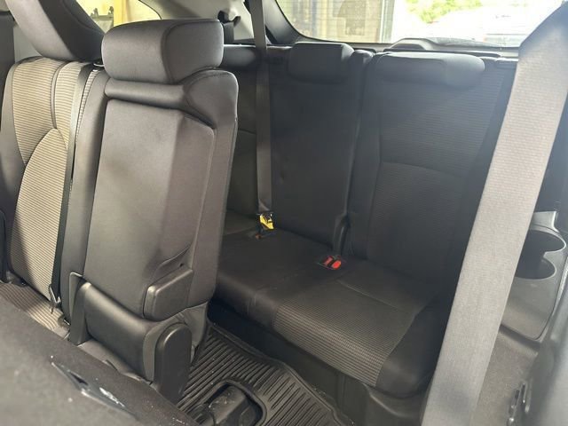 Used 2023 Toyota Highlander L AWD/4WD image 17