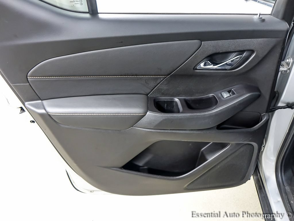 Used 2019 Chevrolet Traverse LS AWD/4WD image 21