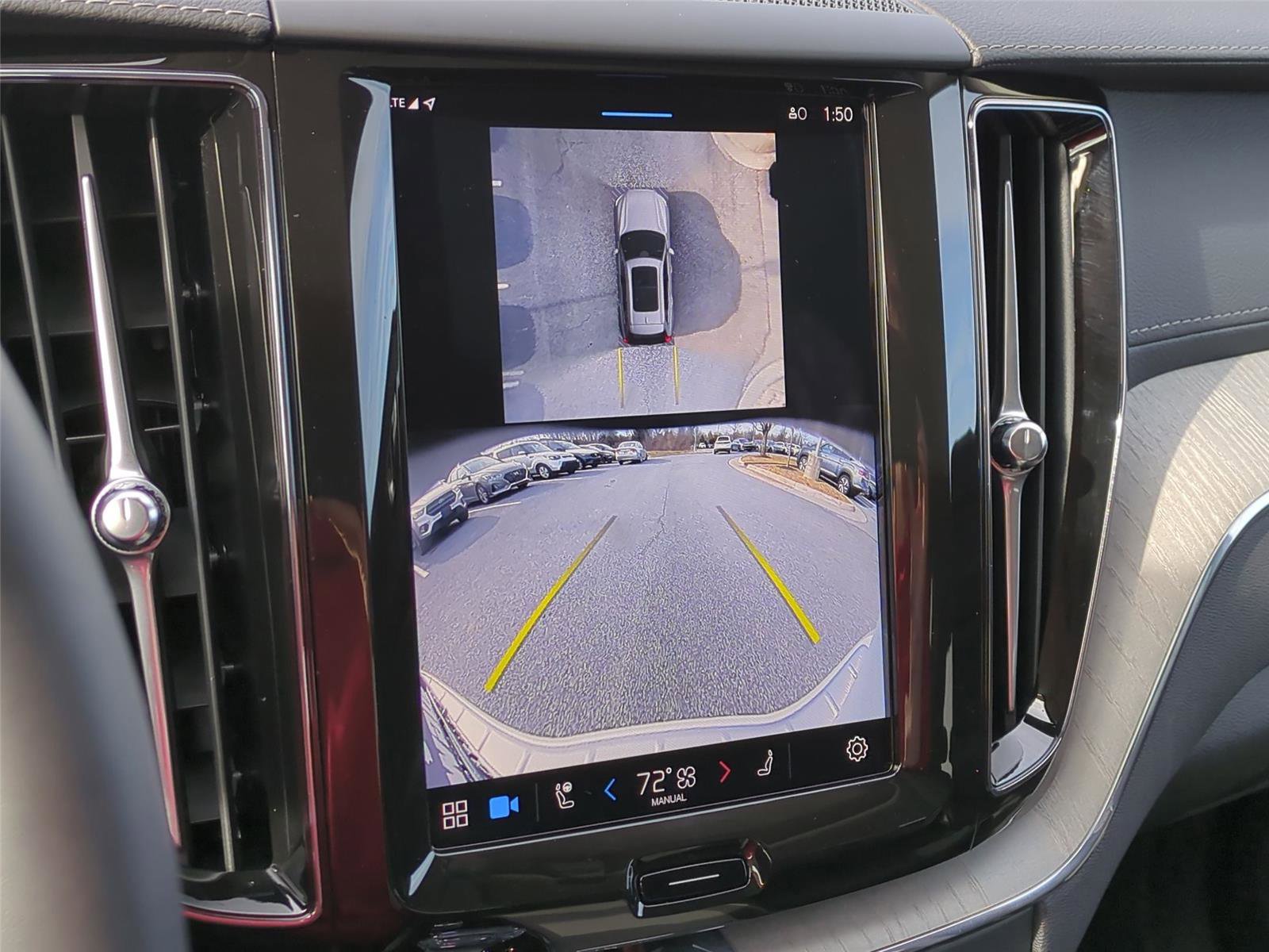 Used 2025 Volvo XC60 T8 Ultra w/ Protection Package Premier image 12