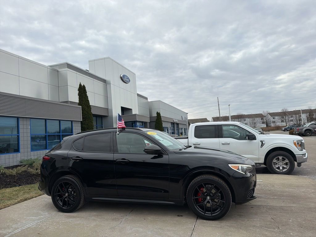 Used 2020 Alfa Romeo Stelvio Ti Sport w/ Quick Order Package 22S Sport image 8