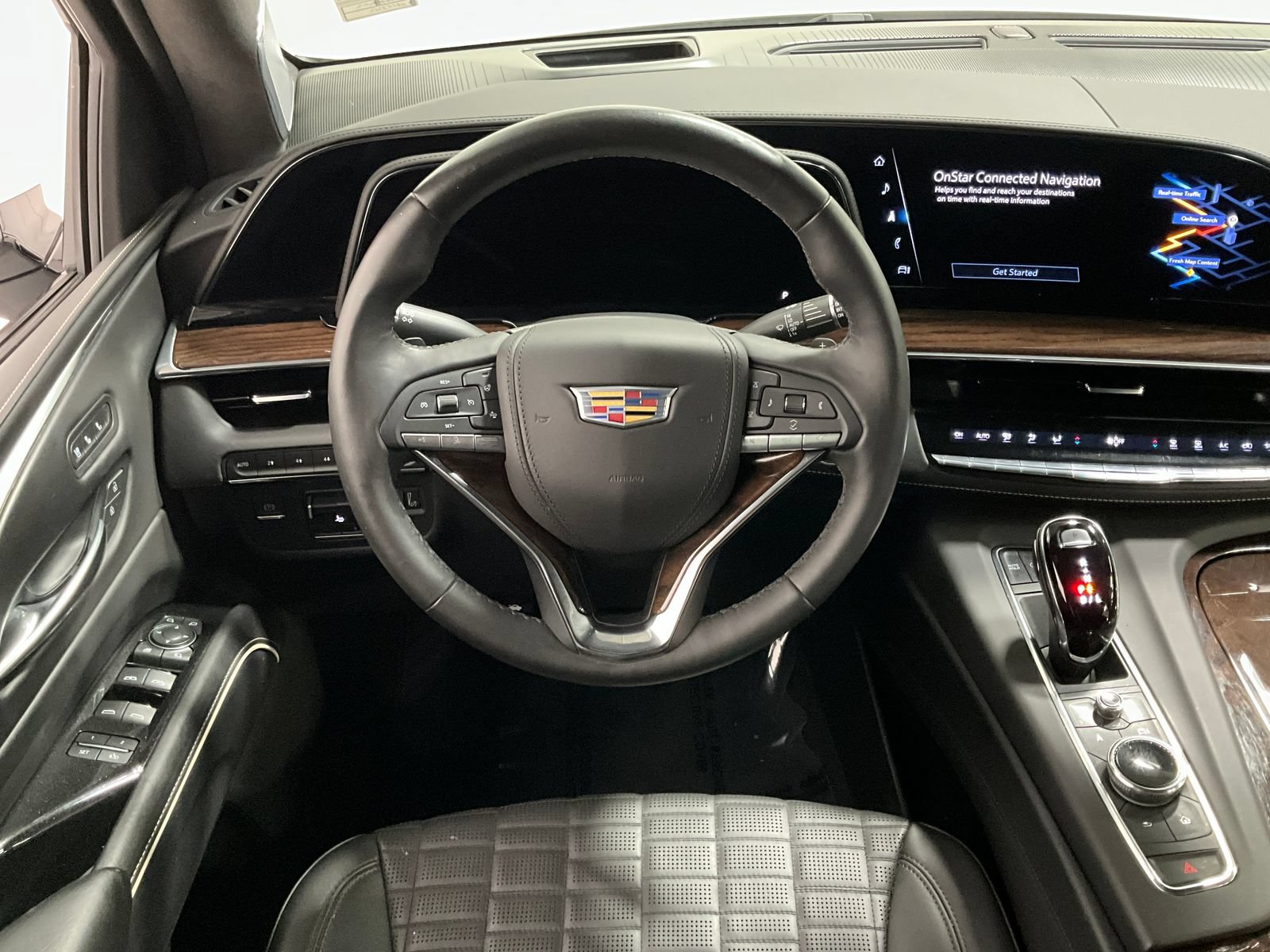 Used 2022 Cadillac Escalade ESV Premium Luxury Platinum w/ Heavy-Duty Trailer Package AWD/4WD image 7