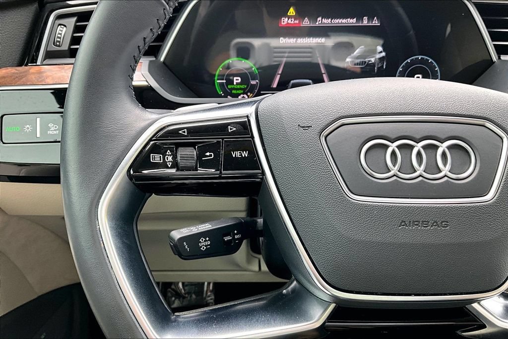 Used 2019 Audi e-tron Prestige AWD/4WD image 24