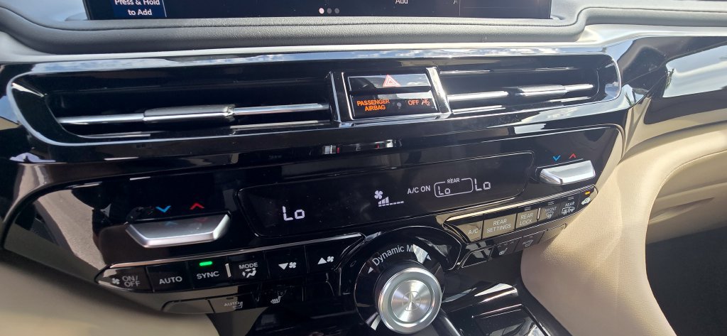 New 2026 Acura MDX w/ Technology Package FWD image 24