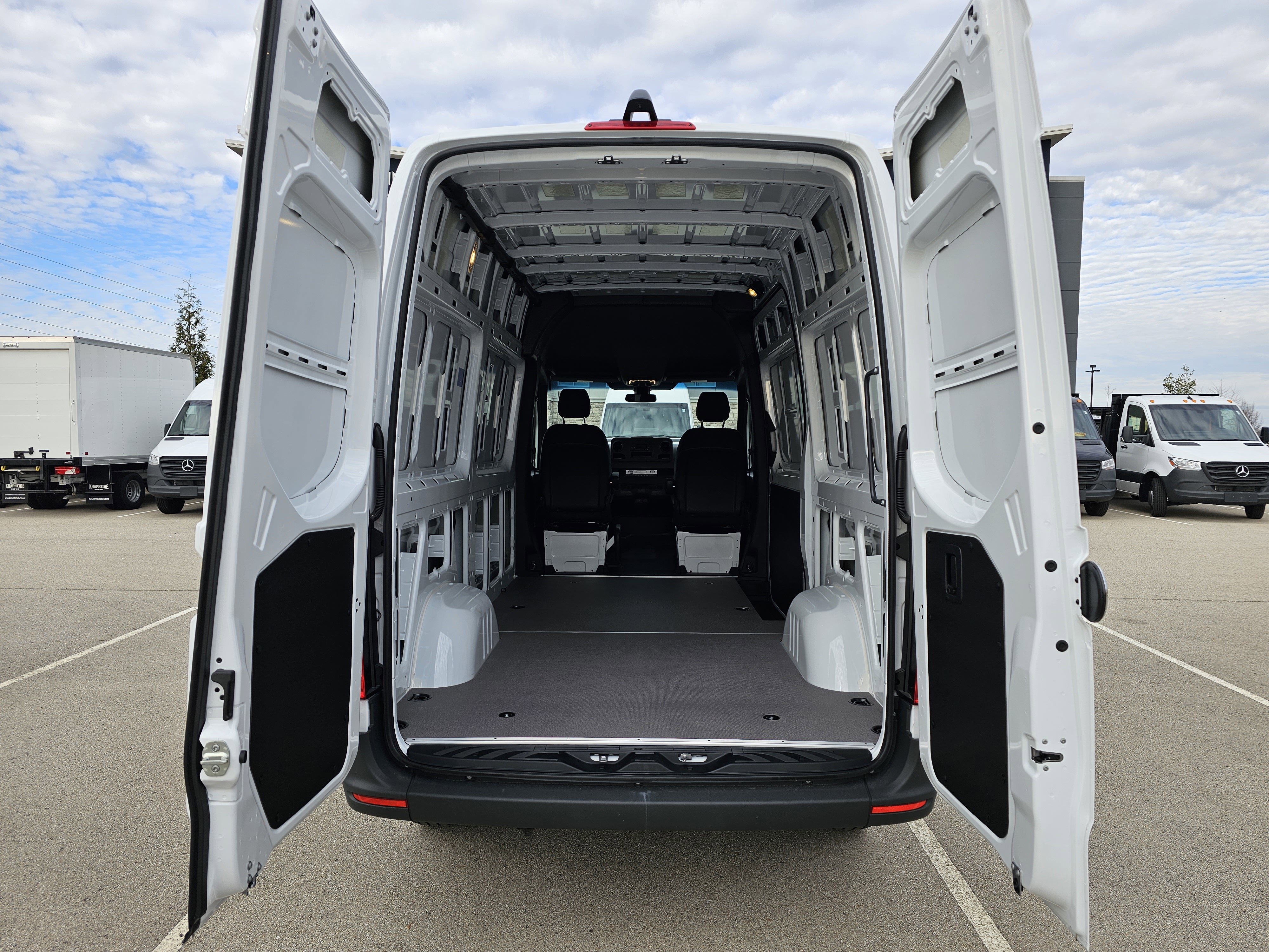 New 2025 Mercedes-Benz Sprinter 2500 image 6