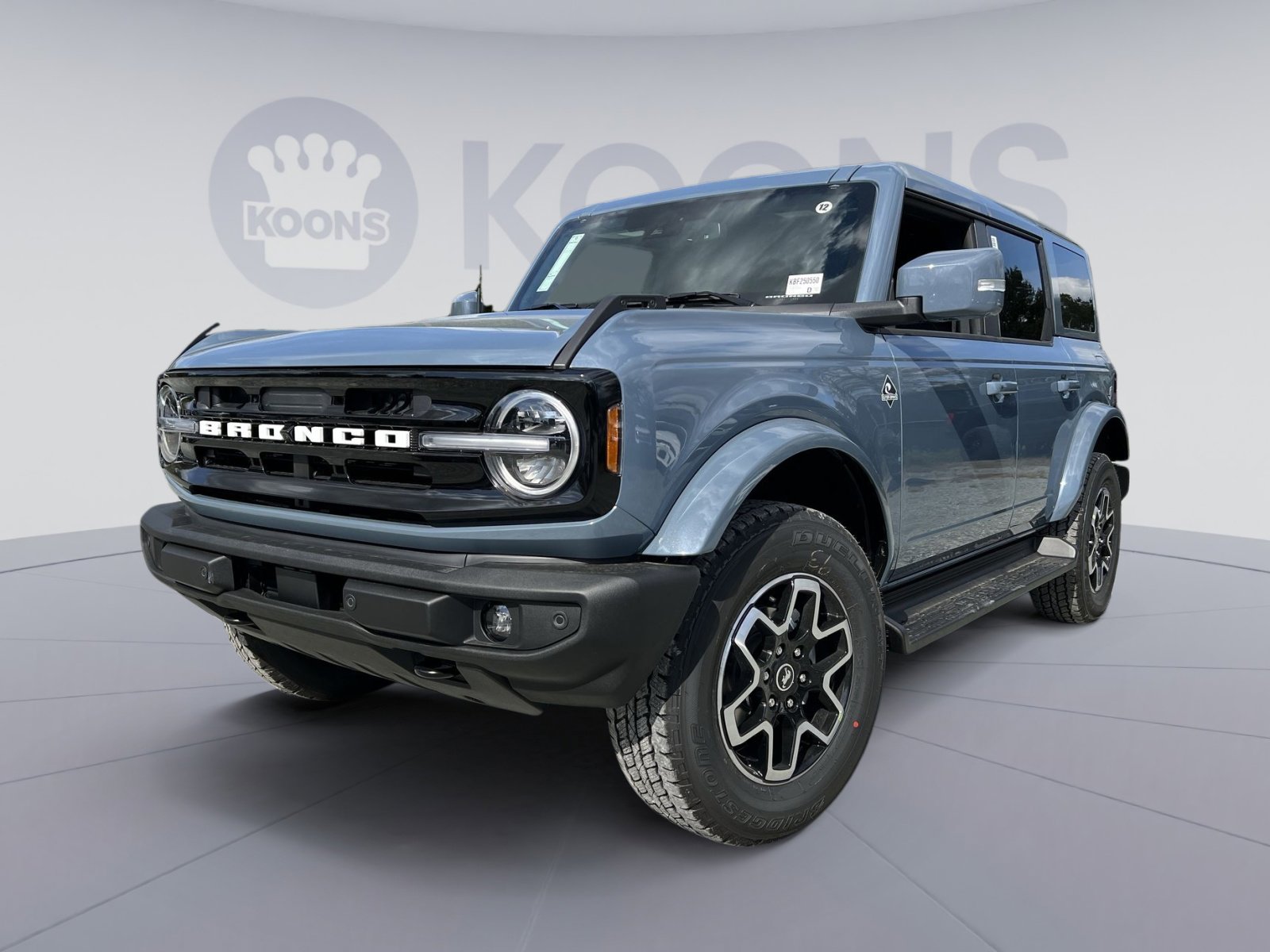 New 2025 Ford Bronco Outer Banks