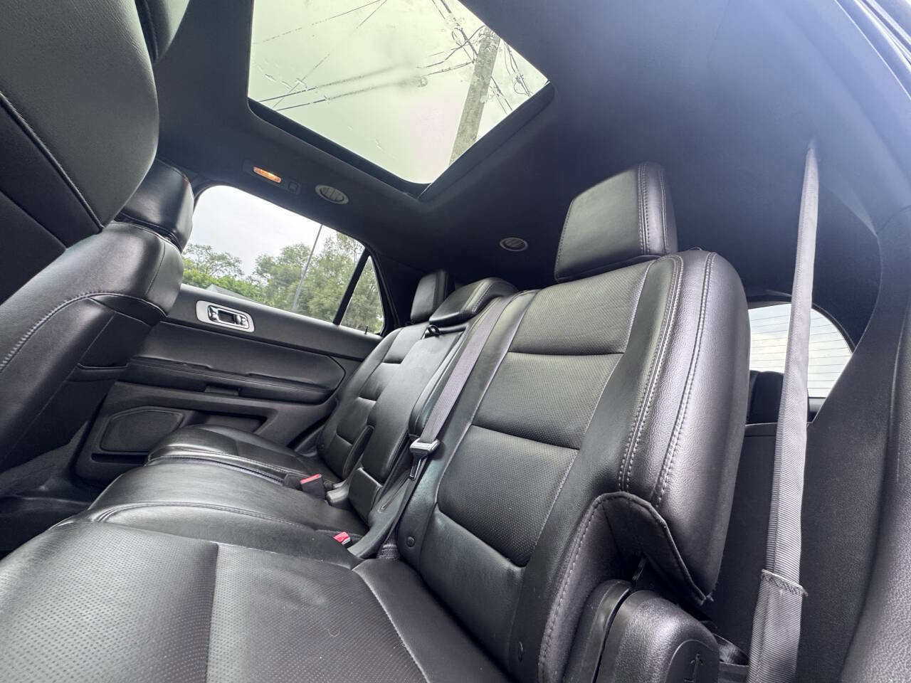 Used 2014 Ford Explorer Limited w/ Equipment Group 302A AWD/4WD image 12