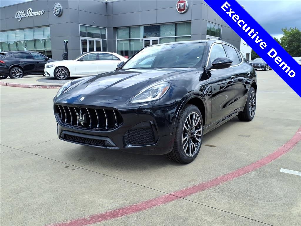 New 2025 Maserati Grecale GT image 2