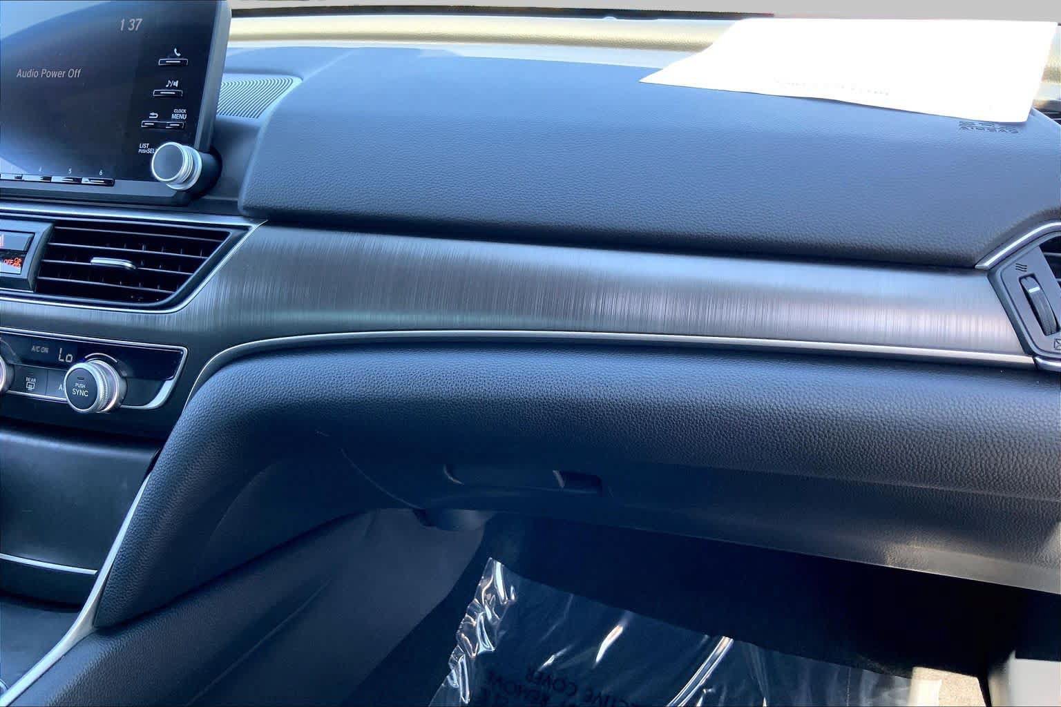 Used 2018 Honda Accord LX image 18