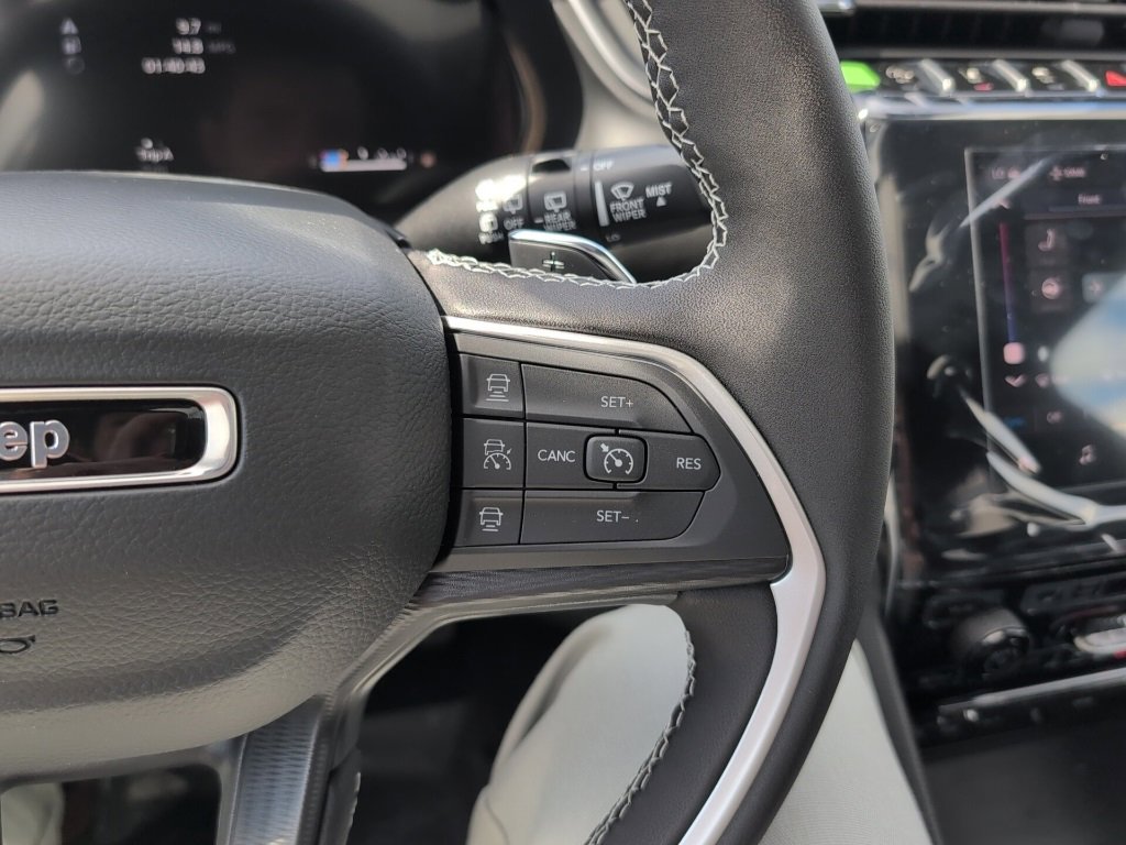 New 2025 Jeep Grand Cherokee L Altitude image 25
