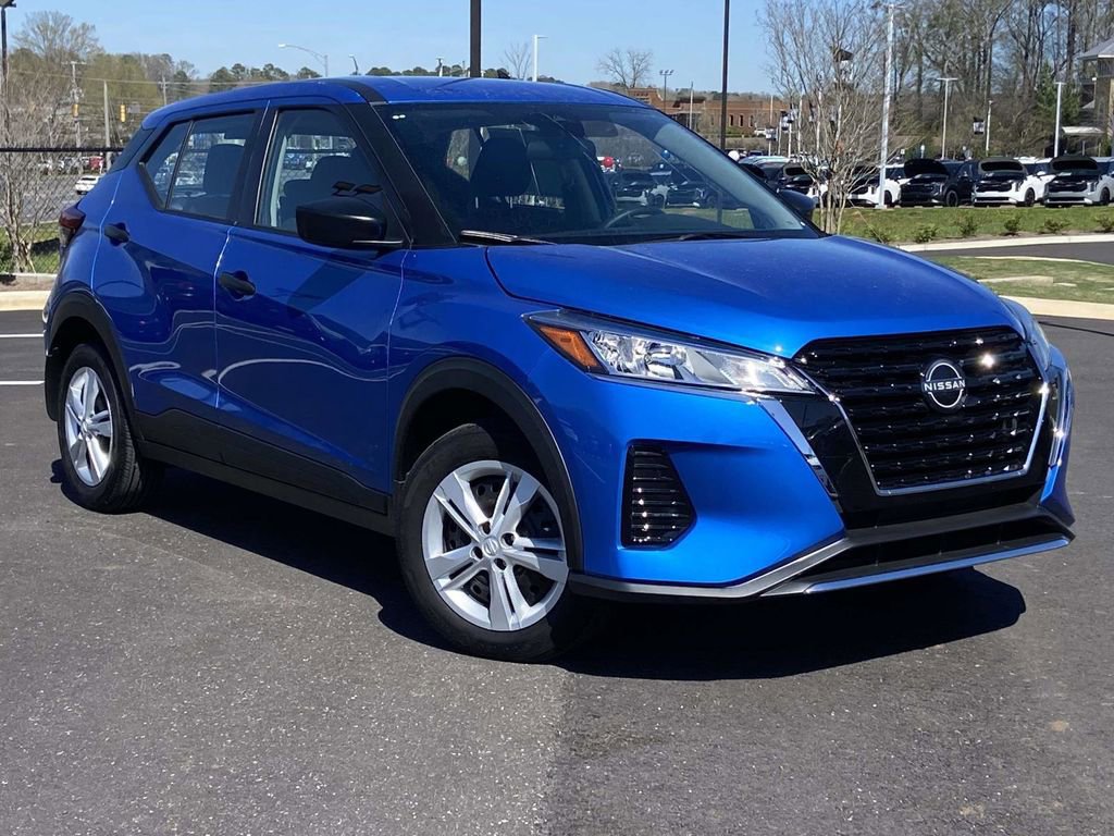 Used 2025 Nissan Kicks Play S