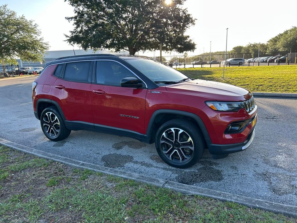 Used 2023 Jeep Compass Limited image 7