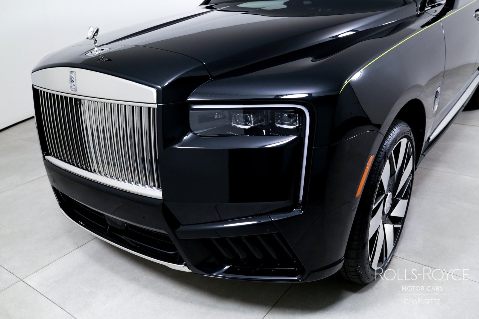 New 2027 Rolls-Royce Cullinan AWD/4WD image 44