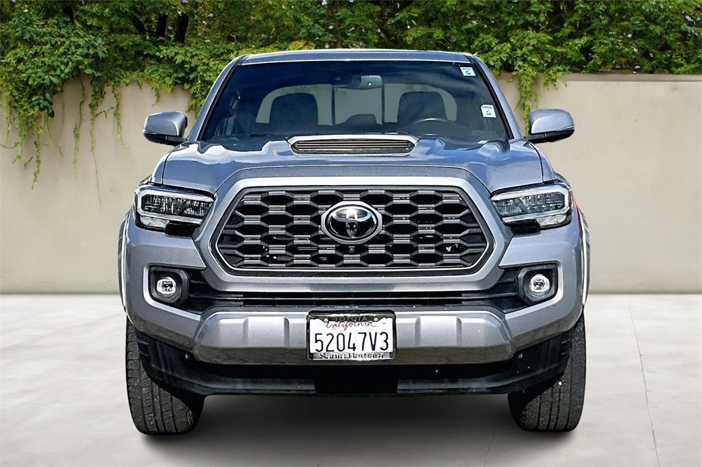 Used 2020 Toyota Tacoma TRD Sport image 2