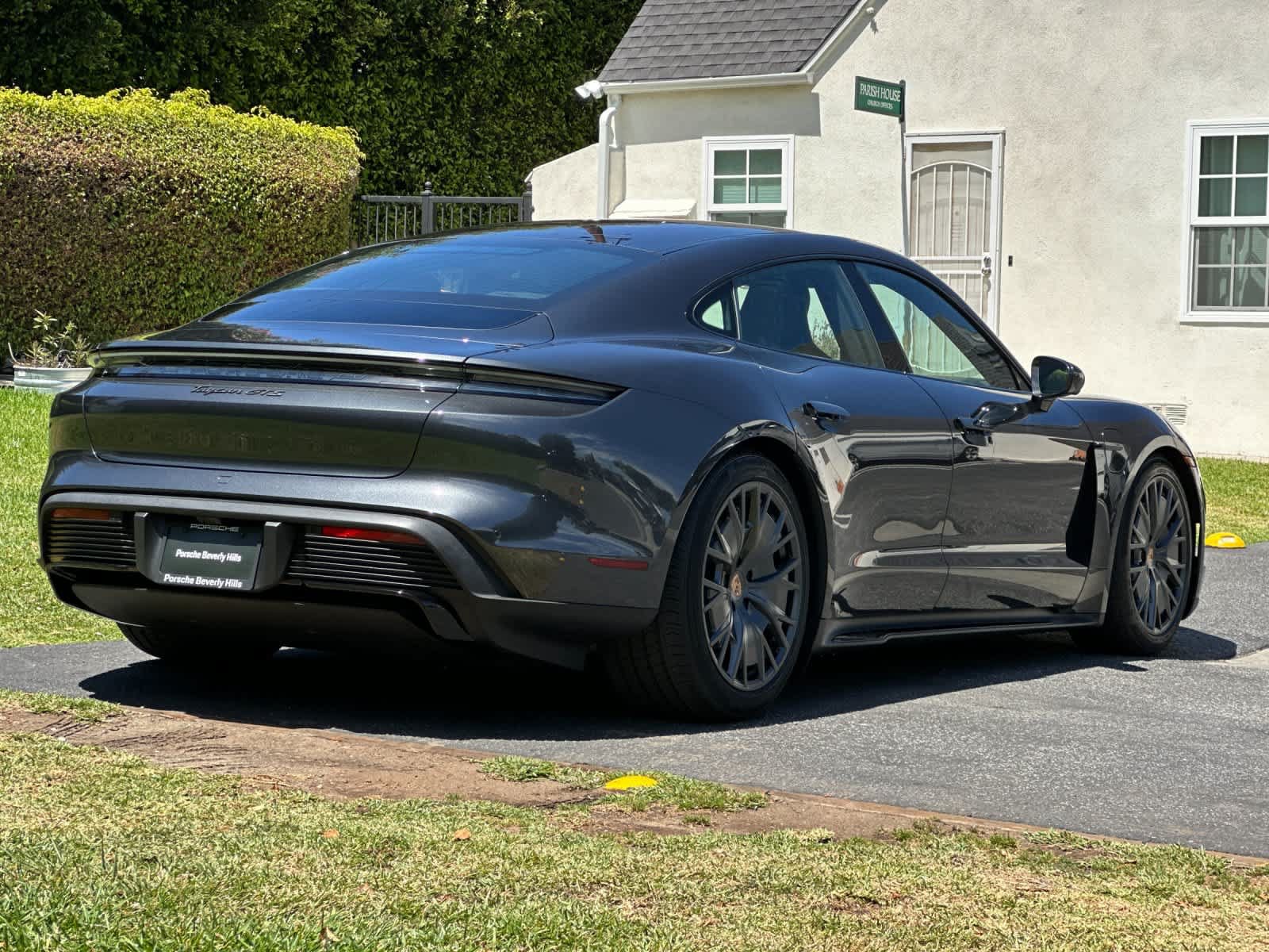 New 2026 Porsche Taycan GTS AWD/4WD image 8