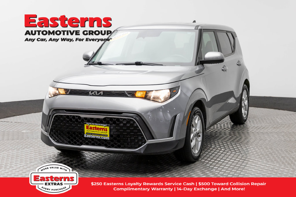 Used 2023 Kia Soul LX w/ LX Technology Package