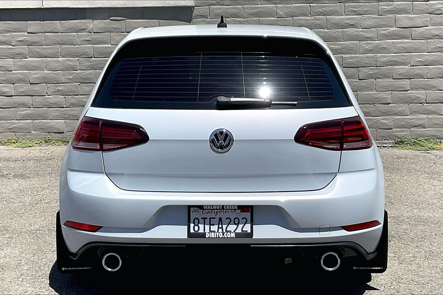 Used 2018 Volkswagen GTI SE FWD image 3