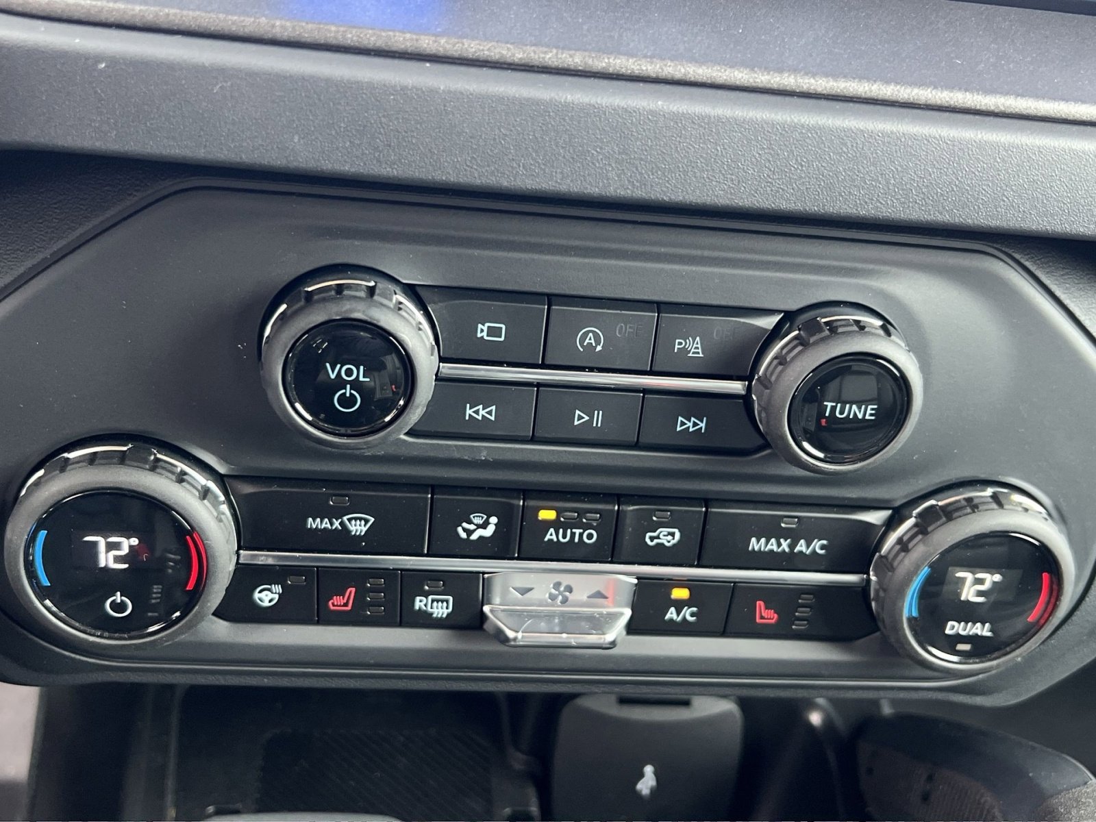 New 2025 Ford Bronco Badlands image 21