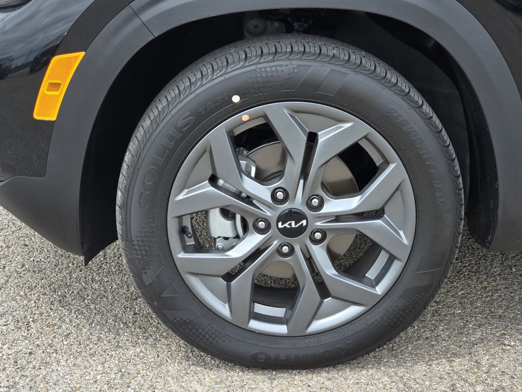 Certified 2026 Kia Seltos LX image 10