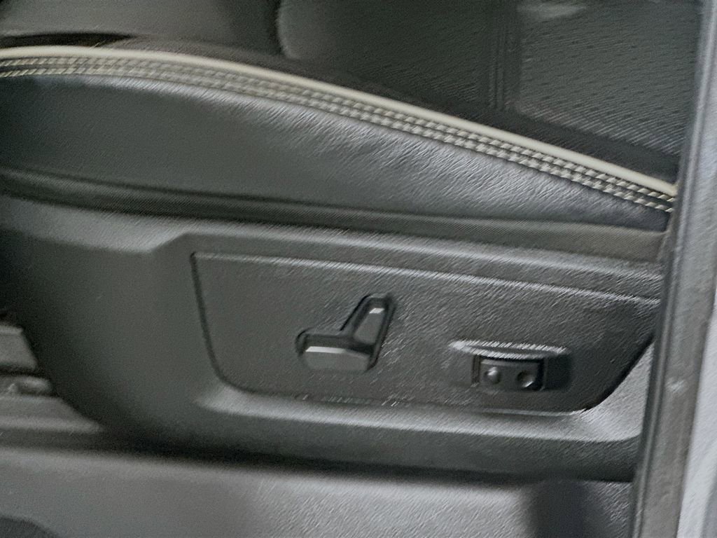 Used 2024 RAM 2500 Laramie image 22