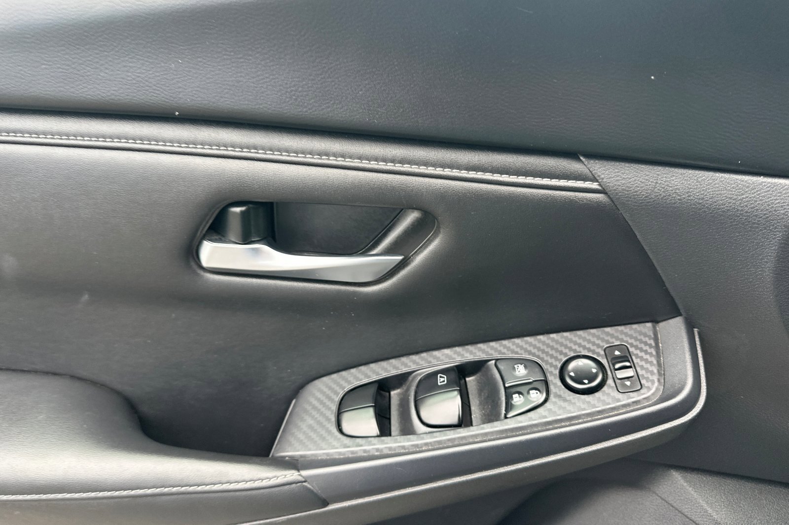 Certified 2024 Nissan Sentra SV image 11