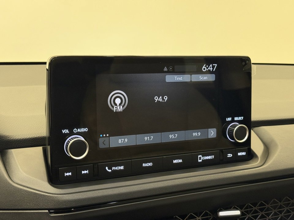 New 2025 Honda Accord SE image 17